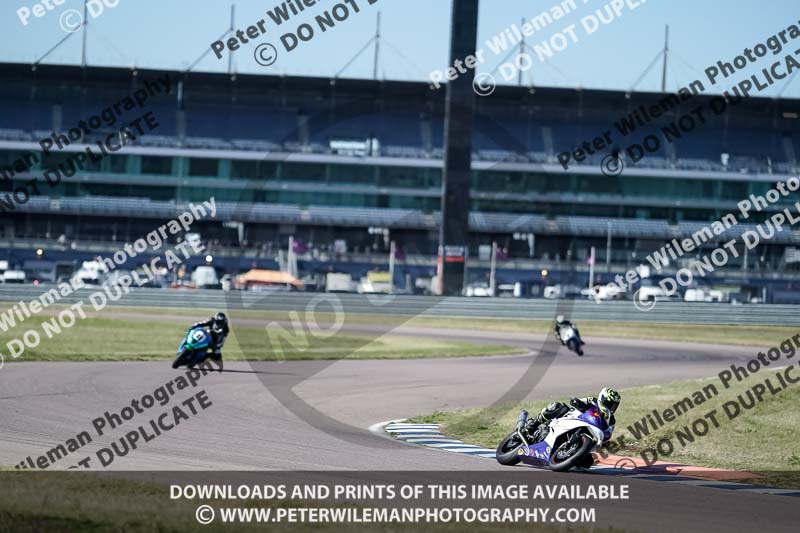 Rockingham no limits trackday;enduro digital images;event digital images;eventdigitalimages;no limits trackdays;peter wileman photography;racing digital images;rockingham raceway northamptonshire;rockingham trackday photographs;trackday digital images;trackday photos
